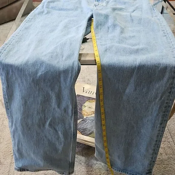 Abercrombie & Fitch The 90's High Rise Light Wash Jeans Size 29 (Size 8) - Picture 14 of 15